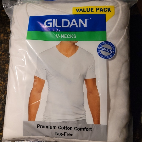 Gildan Other - Gildan (Lot of 2) White undershirts/t shirts 6 per pack